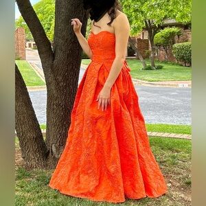 Jules and Cleo brand ball gown, size 8 dress